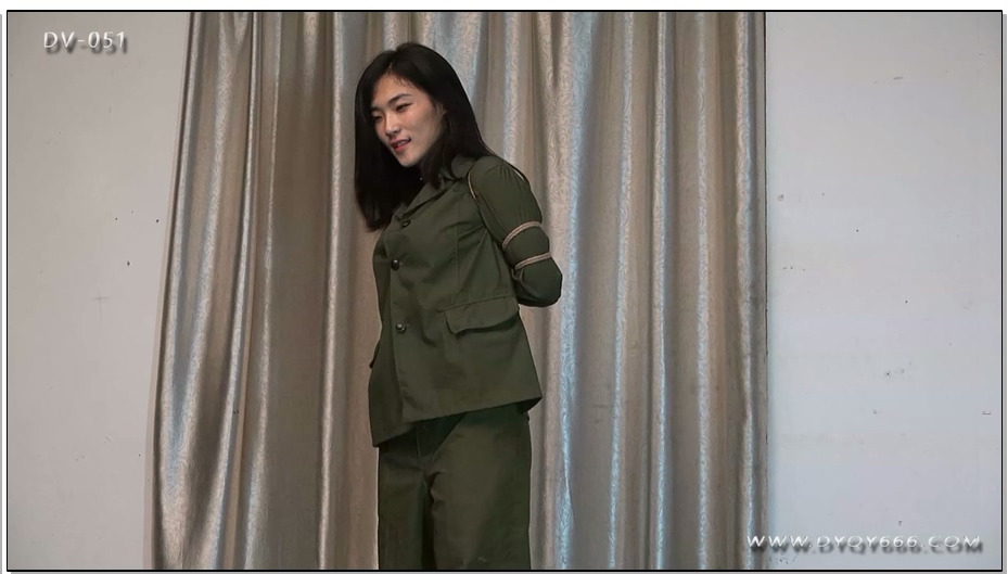 【典雅倩影】园园五花镣铐紧缚