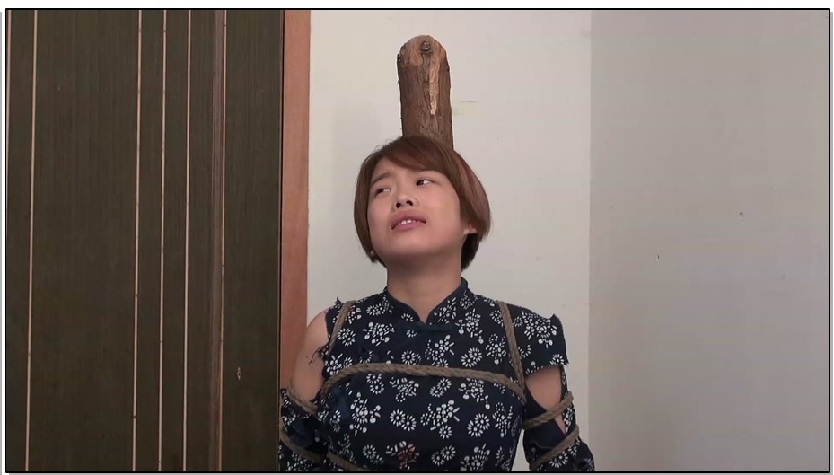 【典雅倩影】女烈定拍-在读大学生蕊蕊老虎凳虐足