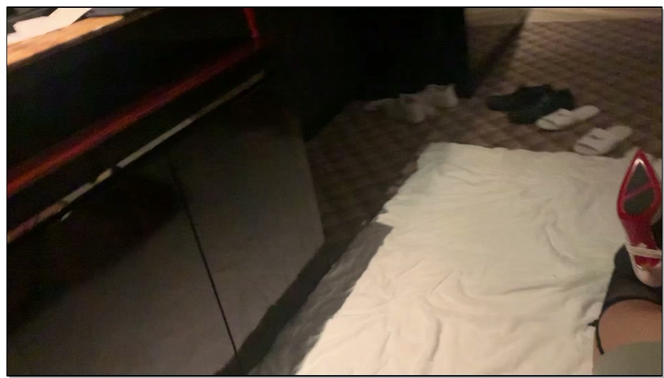 【FLS】身材劲爆168cm美女，真正欧美2.2inch(5.5厘米）大口球，口水不断，不容错过