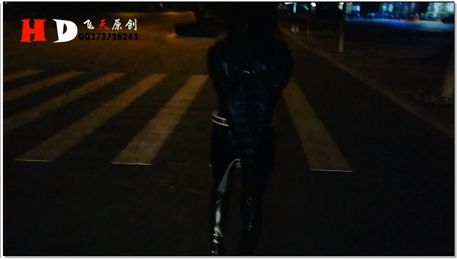 【飞天原创】云儿拘束衣横闯公路、内置TD、GS塞入，坚难行走，和车辆、行人侧…