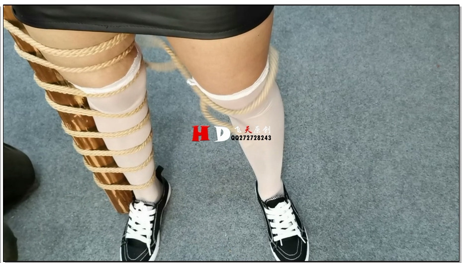 【飞天原创】丁琪被捆木桩、堵嘴、双TD、挠脚、GC