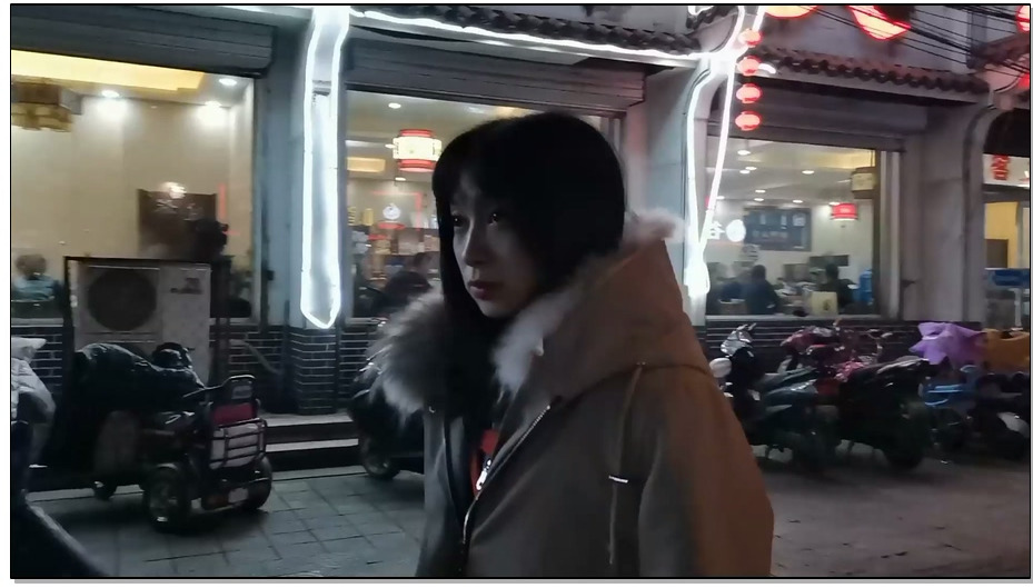 【飞天原创】云儿紧缚强制广场跳舞，饭店强迫喂食，强迫游街示众