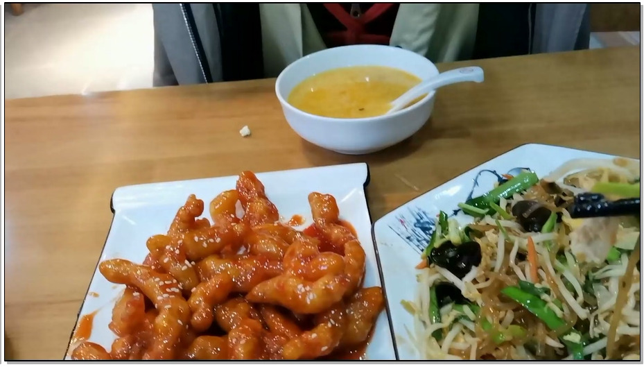 【飞天原创】云儿紧缚强制广场跳舞，饭店强迫喂食，强迫游街示众