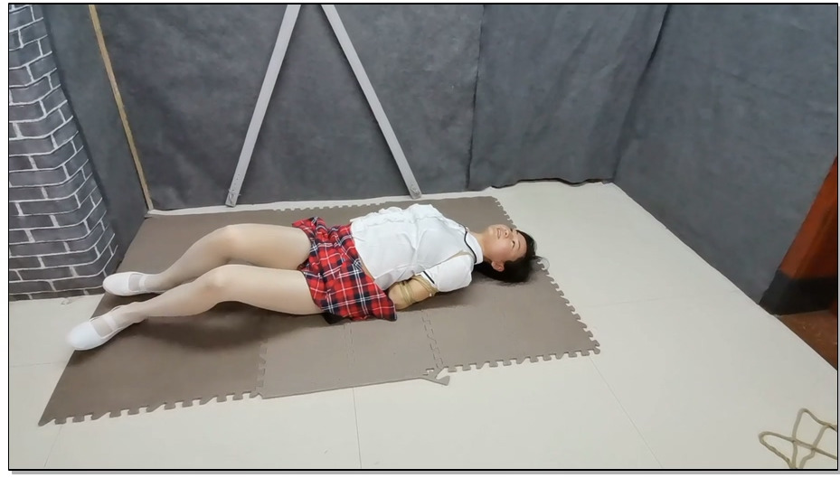 【飞天原创】雅儿最后一弹，自控时遭到蒙面人袭击