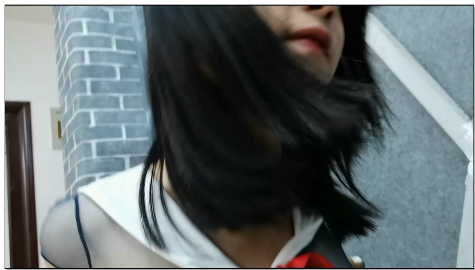 【飞天原创】从未遇到过这样的学生奴,又臭又硬，不老实直接紧固到狗头后仰式刑架上，…