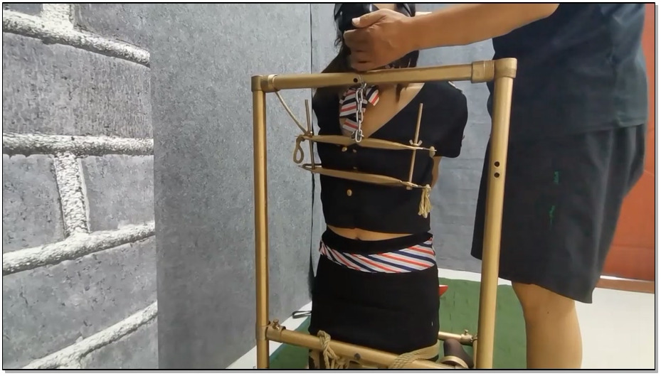 【飞天原创】云儿被新式多变k9架整惨啦，紧固上去夹乳、YIN栓、新式多珠GANG勾双双CHA…