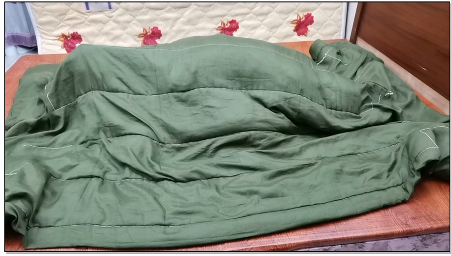 【飞天原创】欧式风云儿狗爬式金属固定，胶带封嘴，后有伺候，把犬奴盖住，四周在用铁…