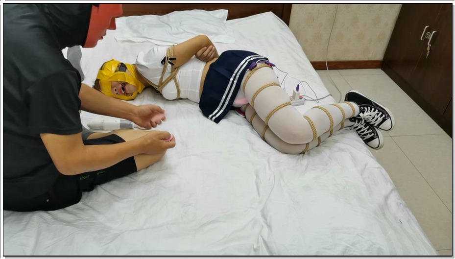 【飞天原创】云儿尺度首次大放开，驷马紧缚玩具全放位装好且猛烈运动,无比的爽