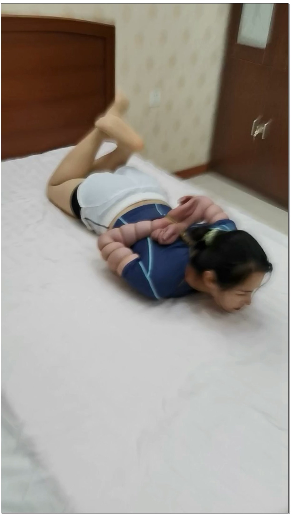 【飞天原创】柔柔三种超紧缚实验比赛,正在评比中 