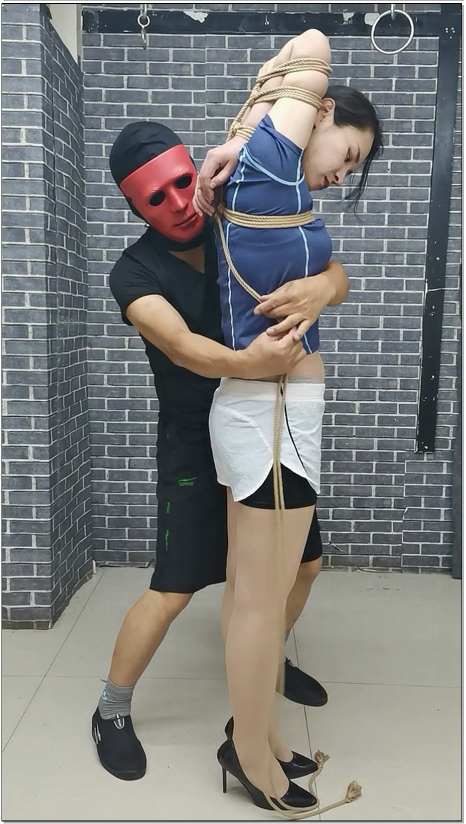 【飞天原创】柔柔三种超紧缚实验比赛,正在评比中 