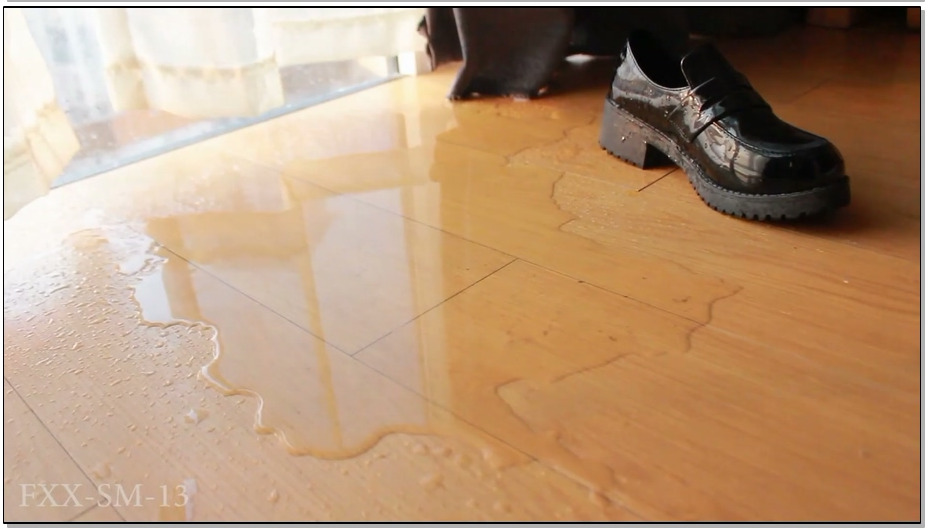 【FXX】口水 眼泪 鼻涕 尿尿 飞双马尾白丝JK来了单腿吊缚sp昏厥 失禁 长时间TK 裤袜套…