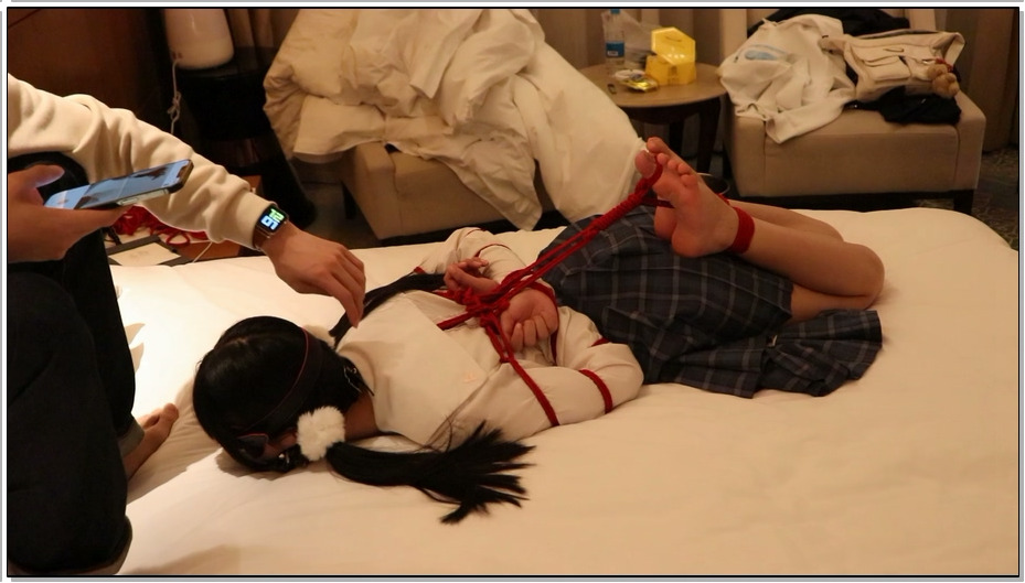 【咕咕精】茶茶五花驷马绑脚趾残忍TK电击虐足处刑