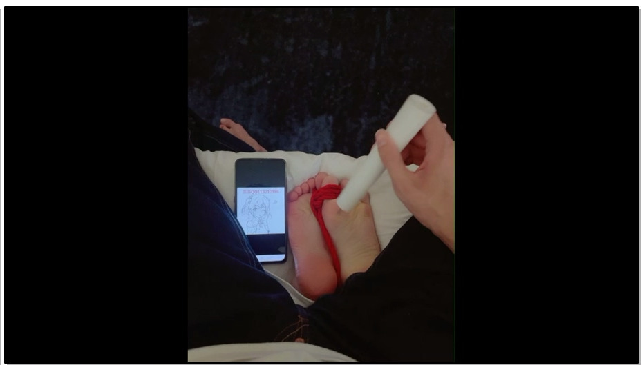 【咕咕精】茶茶の绝望足底TK体验！有什么比双马尾萝莉的嫩足在胯下扭动挣扎更诱人呢？