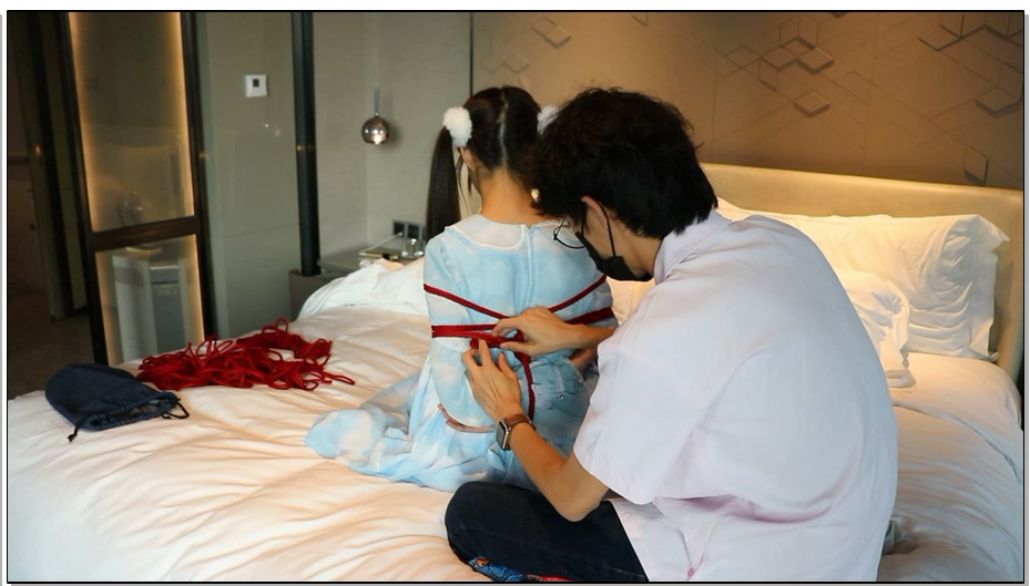 【咕咕精】lo娘茶茶の绝望足底TK体验2！有什么比双马尾萝莉的嫩足在胯下扭动挣扎更诱