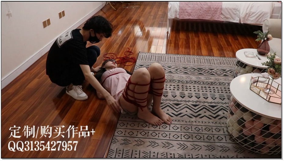 【咕咕精】长腿少女的两难困境紧缚放置体验——脚尖与胳膊，必须有一个要受苦，怎么办