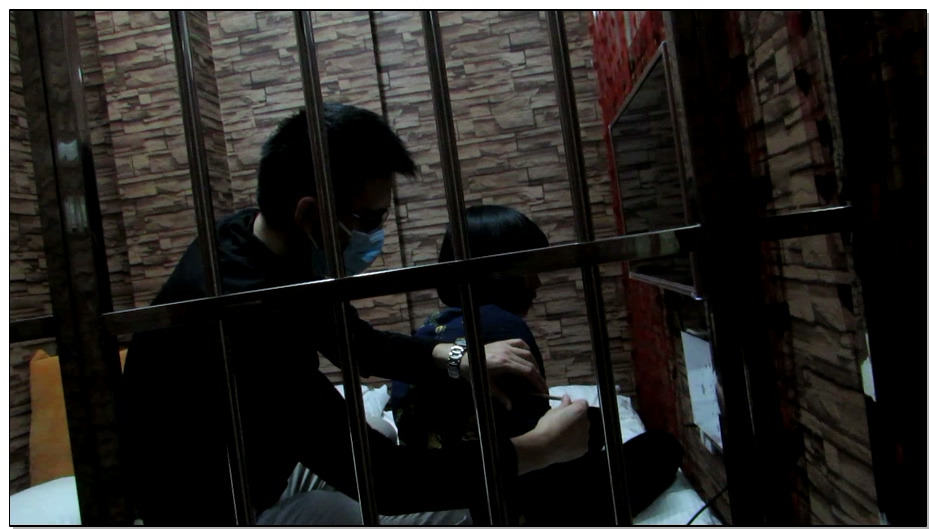 【高山原创】禁室绳狱-高中妹妹盘腿绑、内衣麻绳勒嘴皮鞭调教－1