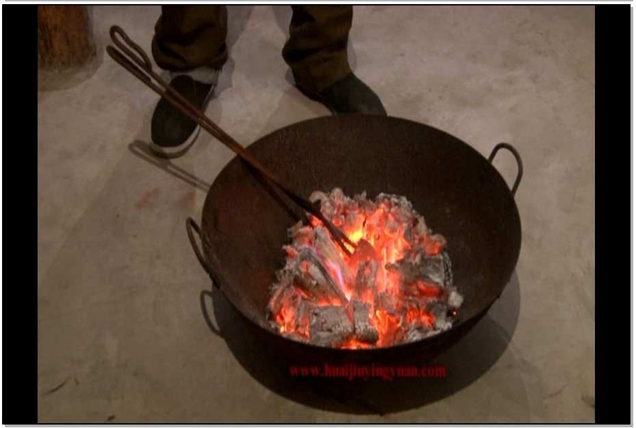 【怀旧影苑】红梅再艳 中 – 雪儿