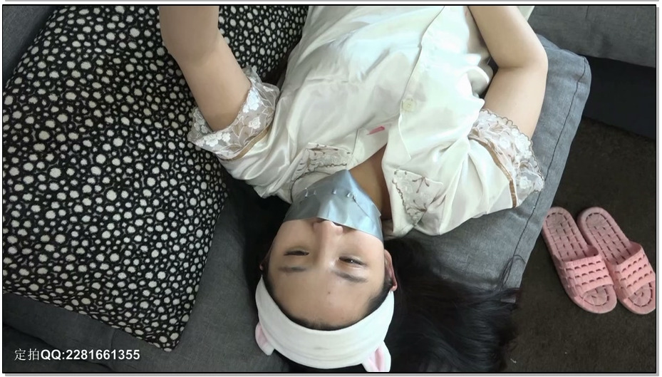 【灰鸟原创】喜欢堵嘴的女孩儿