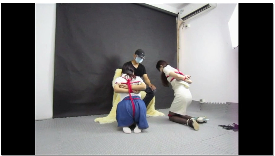 【琥珀堂】奴隶师生！（萍、秀）双美奴TJ、震动、吻脚，两只袜子一人一只堵嘴、鞭调