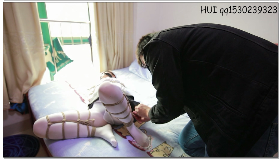 【HUI】短裙白丝，绑得严严实实
