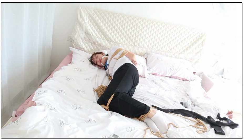 【荷仙美缚】剧情向 绑架暗恋的可爱女同学萧玥， 因为暗恋萧玥所以告白，可是萧玥不答…