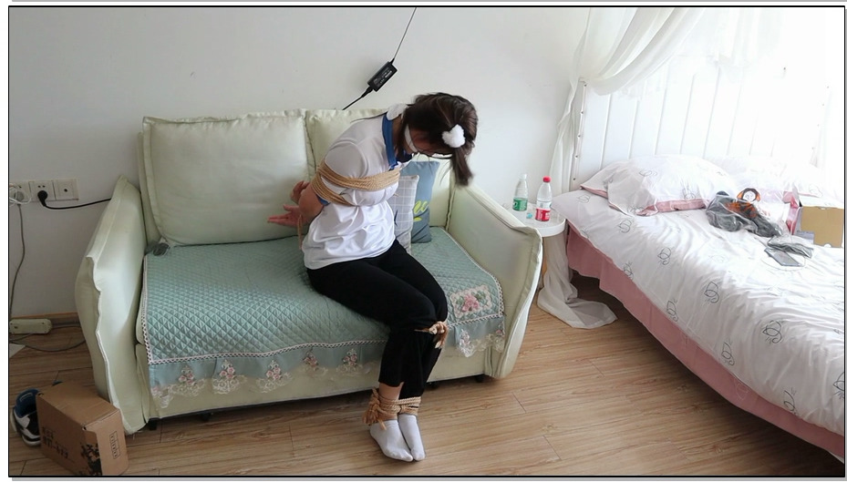 【荷仙美缚】剧情向 绑架暗恋的可爱女同学萧玥， 因为暗恋萧玥所以告白，可是萧玥不答…