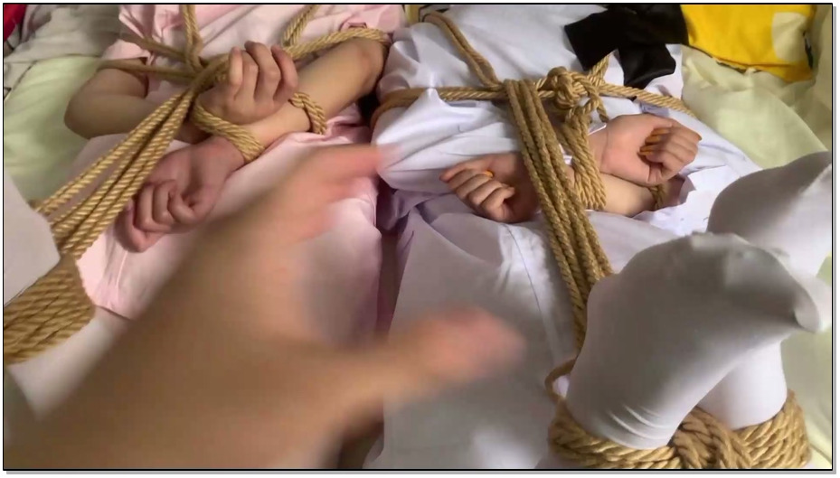 【荷仙美缚】护士白丝少女之间的姐妹情