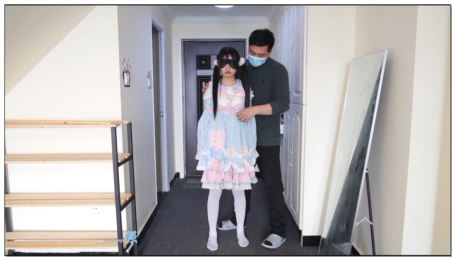 【倔强原创】lo娘 小零单脚吊缚