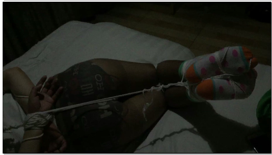 【JS原创】小金-制服 黑丝 棉袜 白绳 驷马捆绑 堵嘴