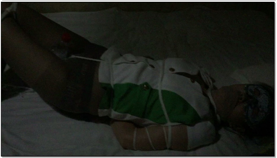 【JS原创】小金-制服 黑丝 棉袜 白绳 驷马捆绑 堵嘴