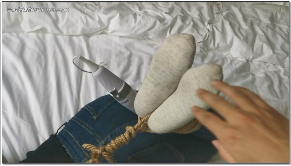 【JS原创】酒店遇险-驷马捆 袜子塞嘴 口球 吻足 玩具刺激