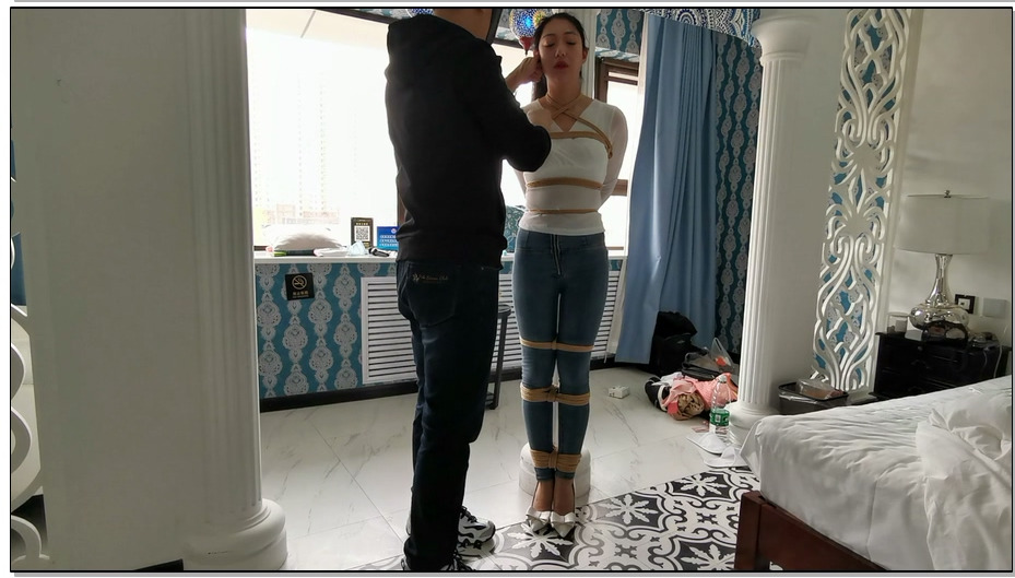 【JS原创】柱子缚 紧身牛仔裤 口球 挠痒挑逗