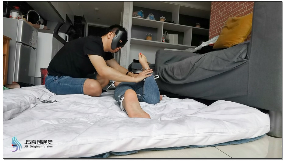 【JS原创】小冷 手铐脚铐 铁链禁锢 口枷 眼罩 驷马 尾巴