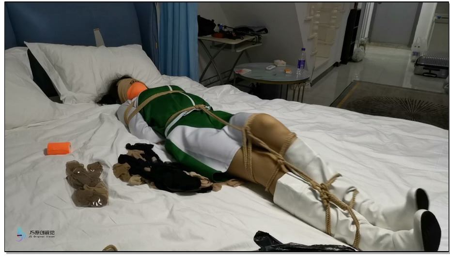 【JS原创】艾可 丝袜销售员2 上 女销售上门推销，被下药迷晕 惨遭捆绑囚禁QJ折磨