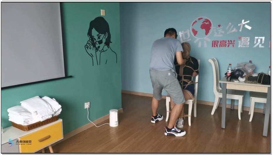 【JS原创】新人妙彤 全身紧缚椅子绑 丝袜套头 马具性口塞口水直流 快感棒QZGC