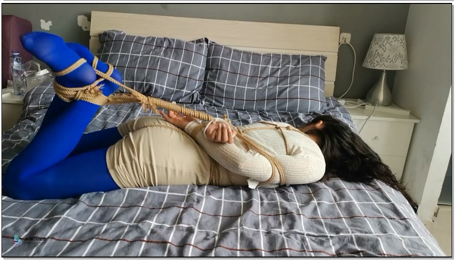 【JS原创】艾可 性感蓝丝袜 龟甲紧缚 驷马挣扎