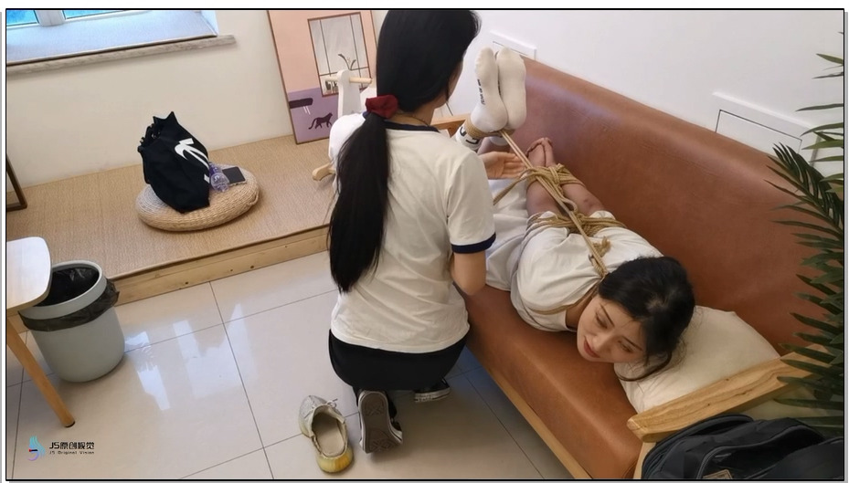 【JS原创】艾可 被练手的小白鼠-女女捆绑-驷马-棉袜