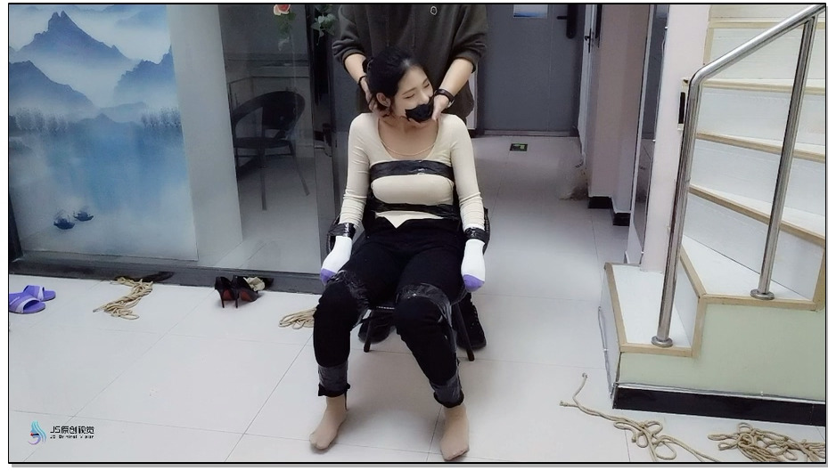 【JS原创】玖念 新模首秀 报复女上司 下 女上司惨遭下属报复原味封堵胶带束缚TK丝袜