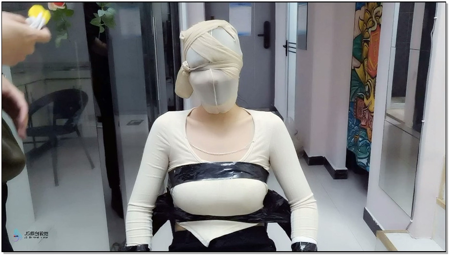 【JS原创】玖念 新模首秀 报复女上司 下 女上司惨遭下属报复原味封堵胶带束缚TK丝袜
