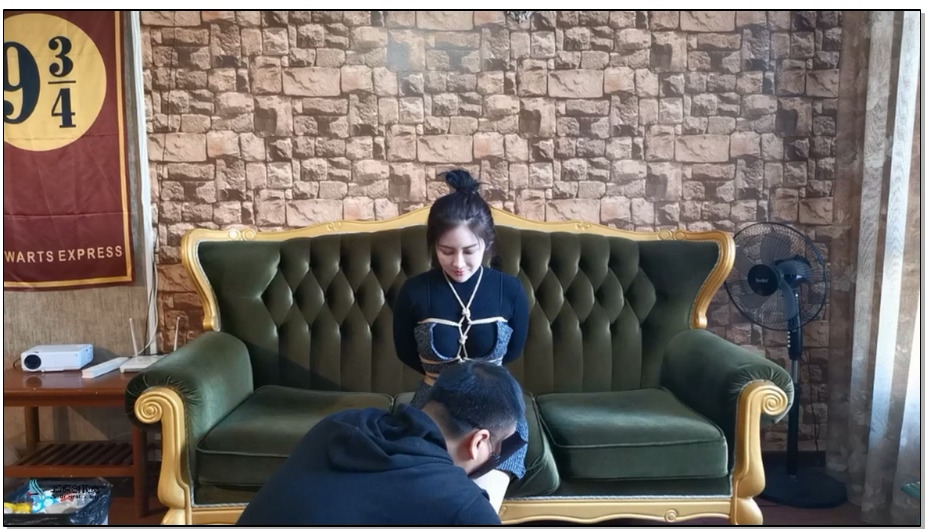 【JS原创】嘉莉 龟甲靴子连袜裤胶带封嘴恋足按摩