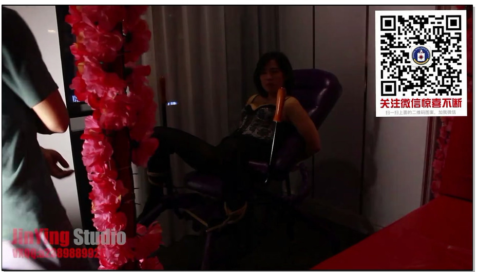 【金鹰绳艺】情趣椅上挠痒大棒口球叫的好痛苦虐的死去活来GC喘息