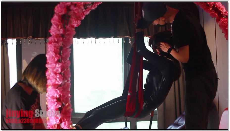 【金鹰绳艺】疯狂挠痒!空中飞人口球羞耻大量口水鞭打