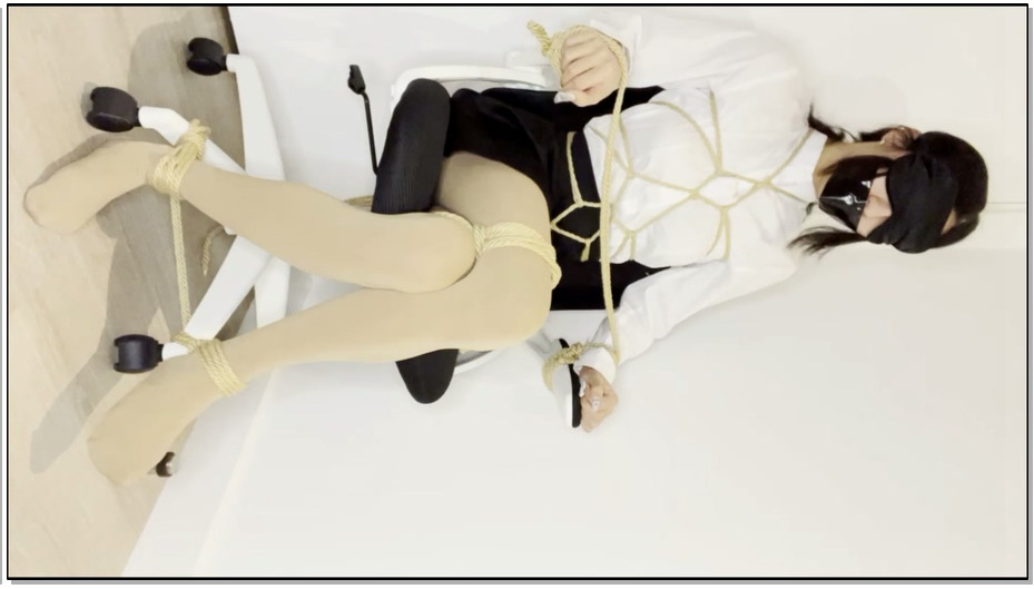 【柯柯原创】定拍逃脱魔术 （JK、OL、肉丝、高跟鞋、椅子固定、挣扎逃脱）