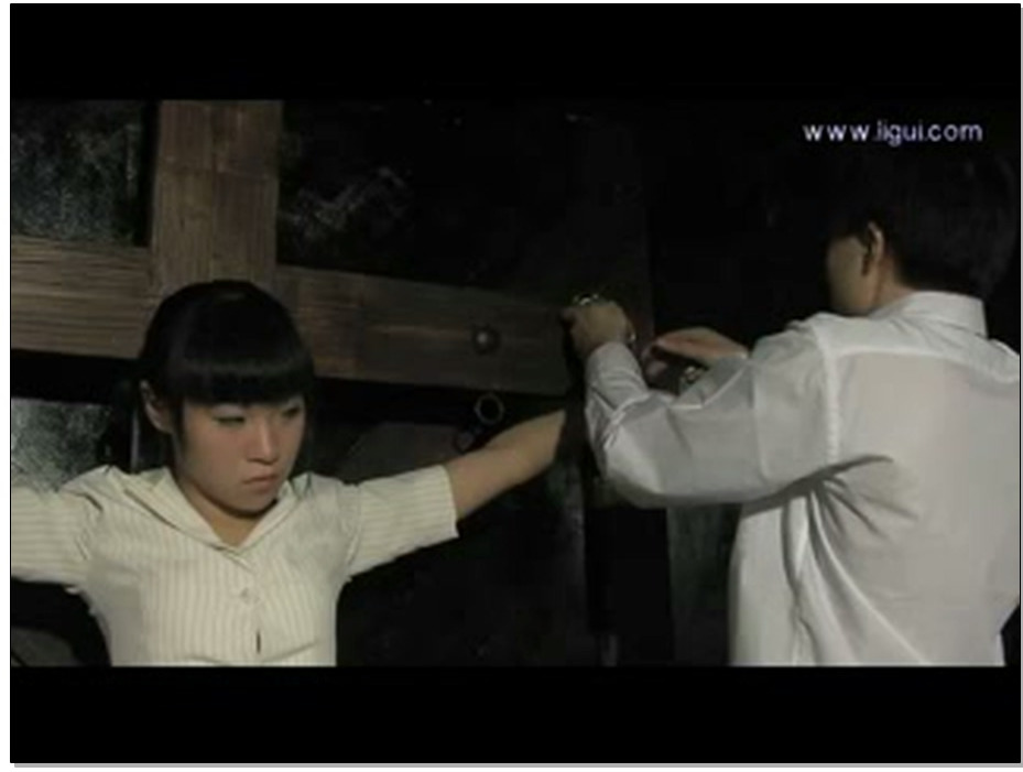 【丽柜美束】伊园 监狱捆铐狼性女人