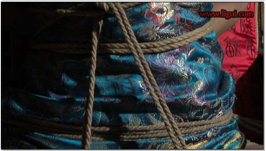 【丽柜美束】寂寞少妇诱惑捆绑