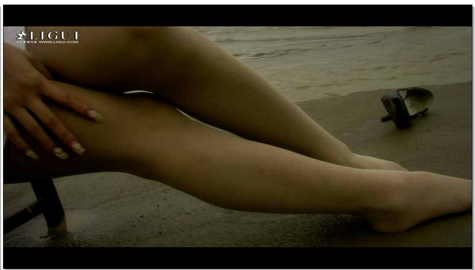 【丽柜美束】雨中流沙 COCO