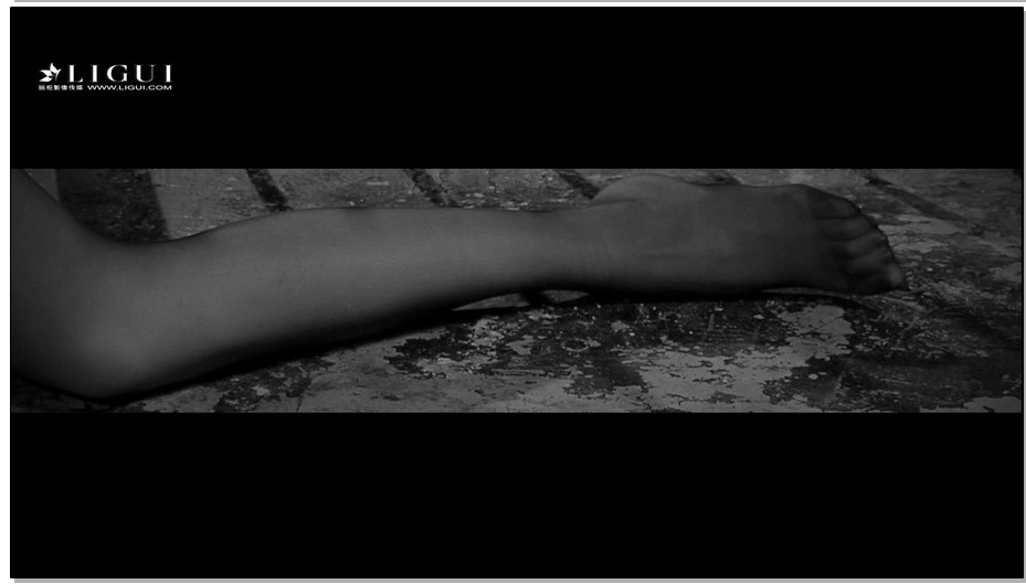 【丽柜美束】桃子-囚欲密室紧束