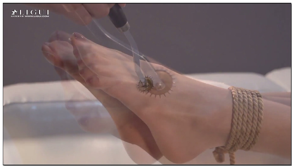 【丽柜美束】2018.7.26 职场OL一梦 紧缚丝袜勒嘴TK（原版官方视频）