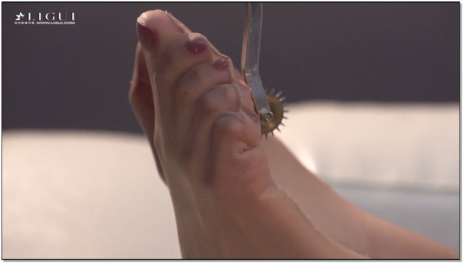 【丽柜美束】2018.7.26 职场OL一梦 紧缚丝袜勒嘴TK（原版官方视频）