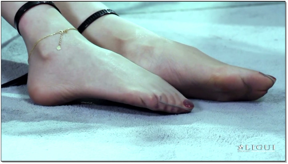 【丽柜美束】2019.05.18 紧缚名莲 兔子